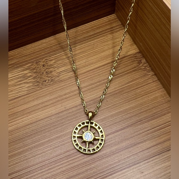 18K Plated Nautical Compass Pendent - Picture 3 of 6